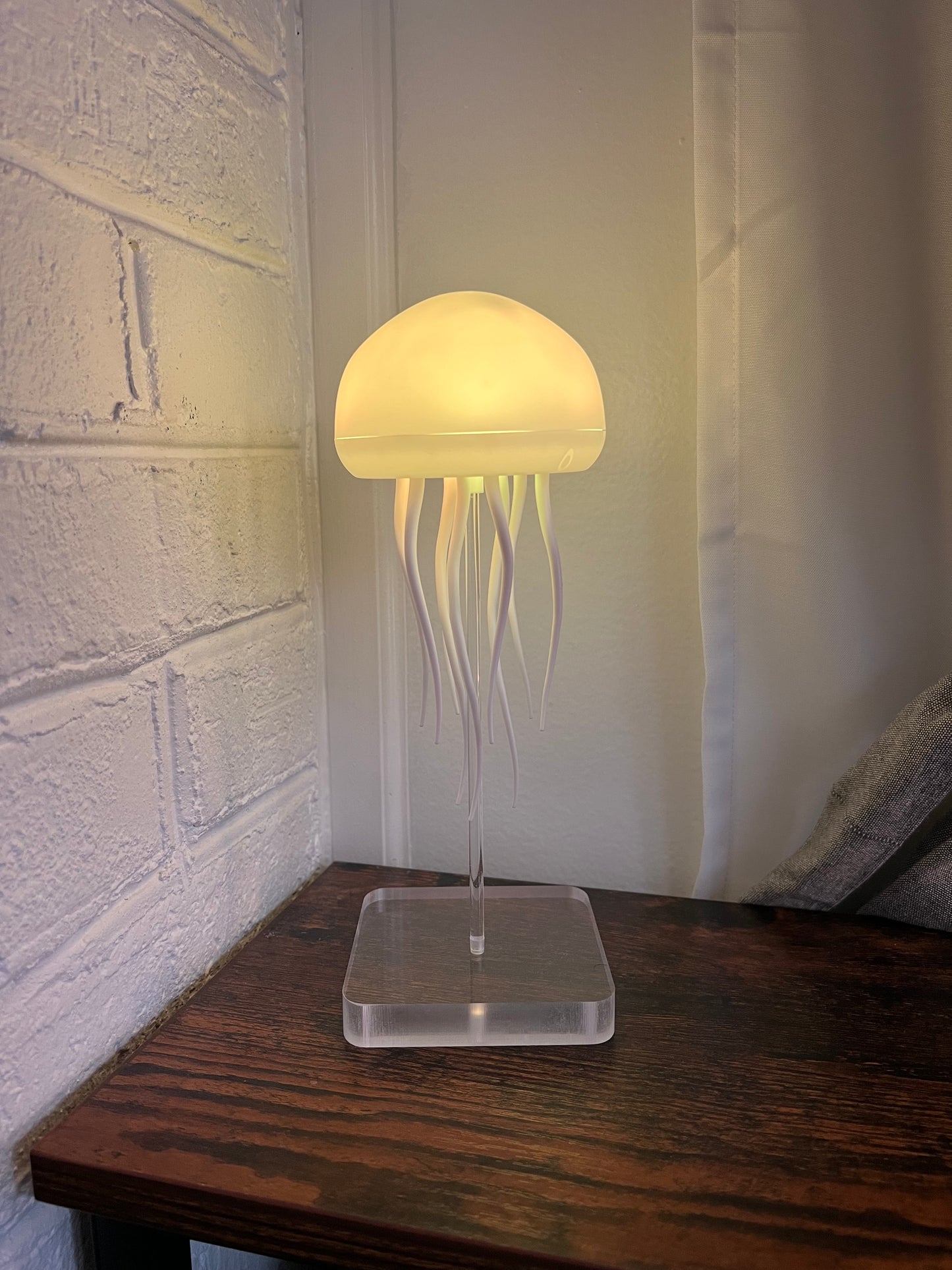 Smart Jellyfish Lamp - Enchanting Ocean Ambiance for Your Space